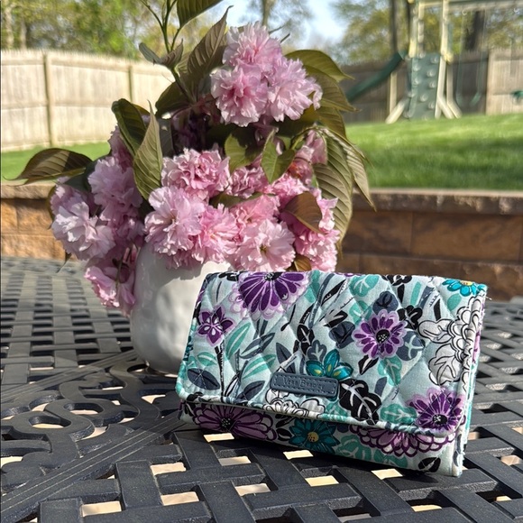Vera Bradley Handbags - Vera Bradley NWOT all in one, Springy Floral wristlet, wallet, phone case!